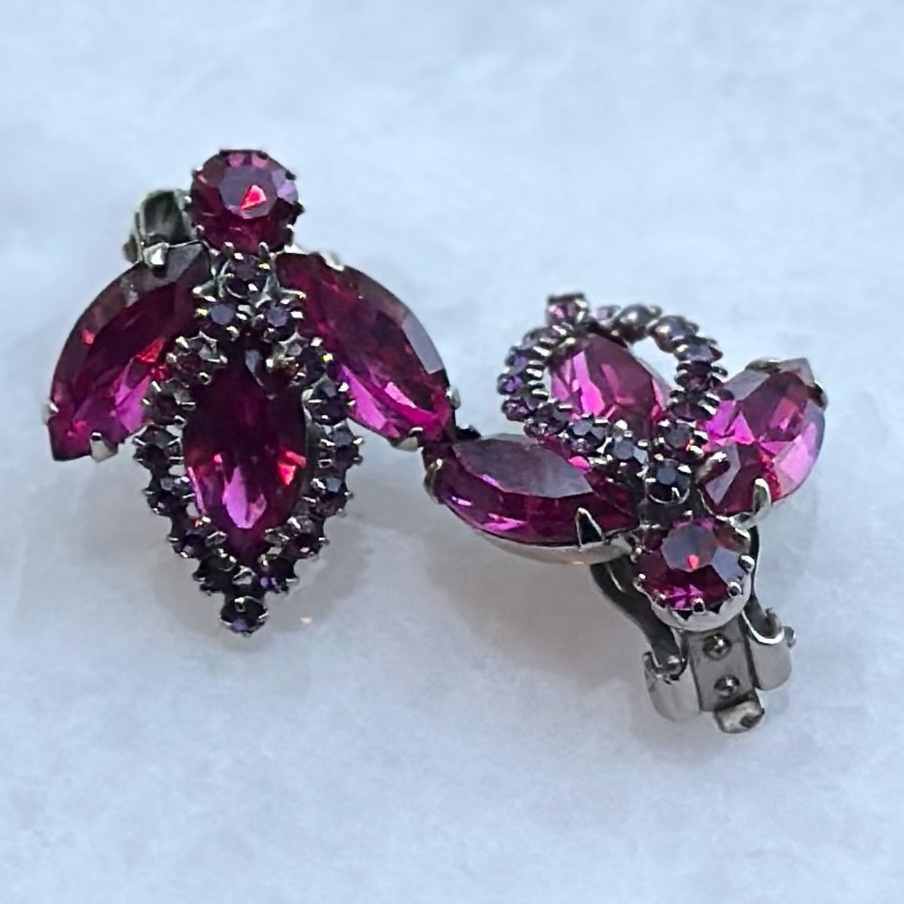 Weiss Vintage Fuchsia Rhinestone Clip-On Earrings – Gunmetal Glam Statement - Picture 3 of 9
